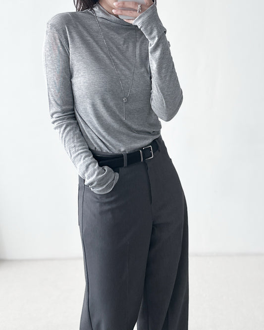 半高領透膚上衣- 淺灰色