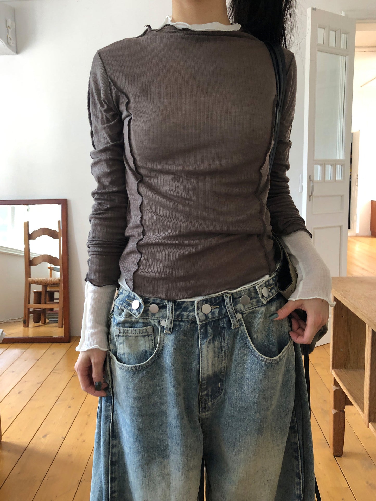 捲邊車線修腰上衣 啡色