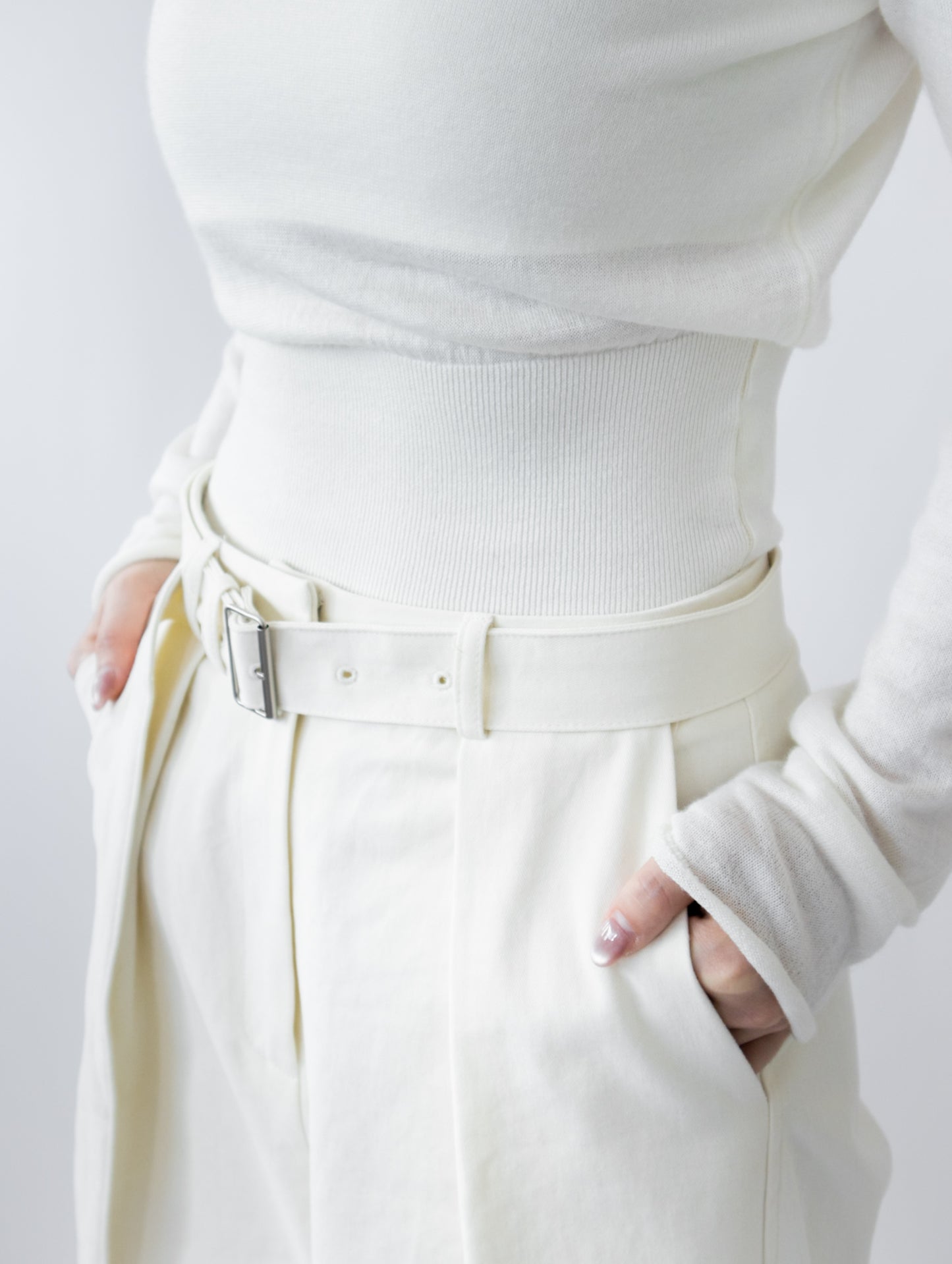 一字領束腰薄冷衫 - 黑色