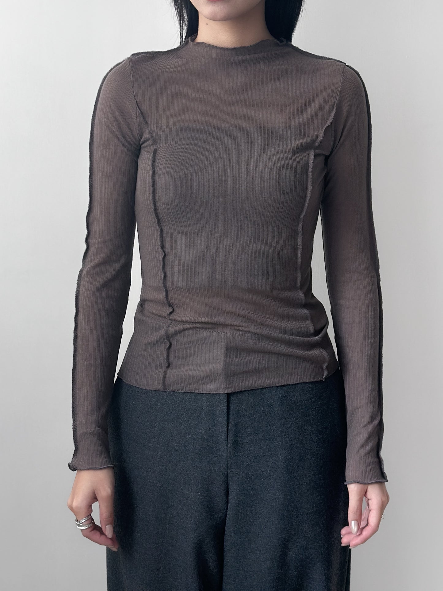 捲邊車線修腰上衣 啡色