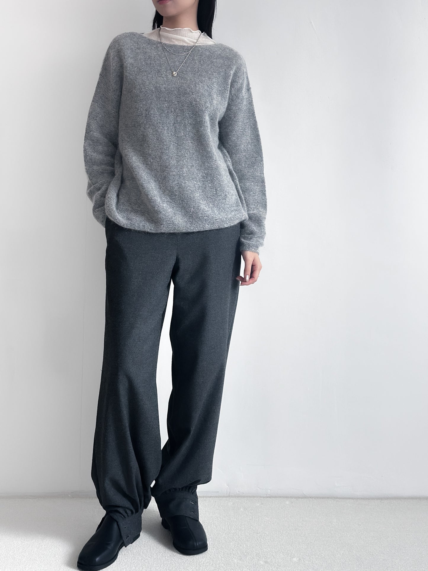 挺身鈕扣束腳長褲 灰色