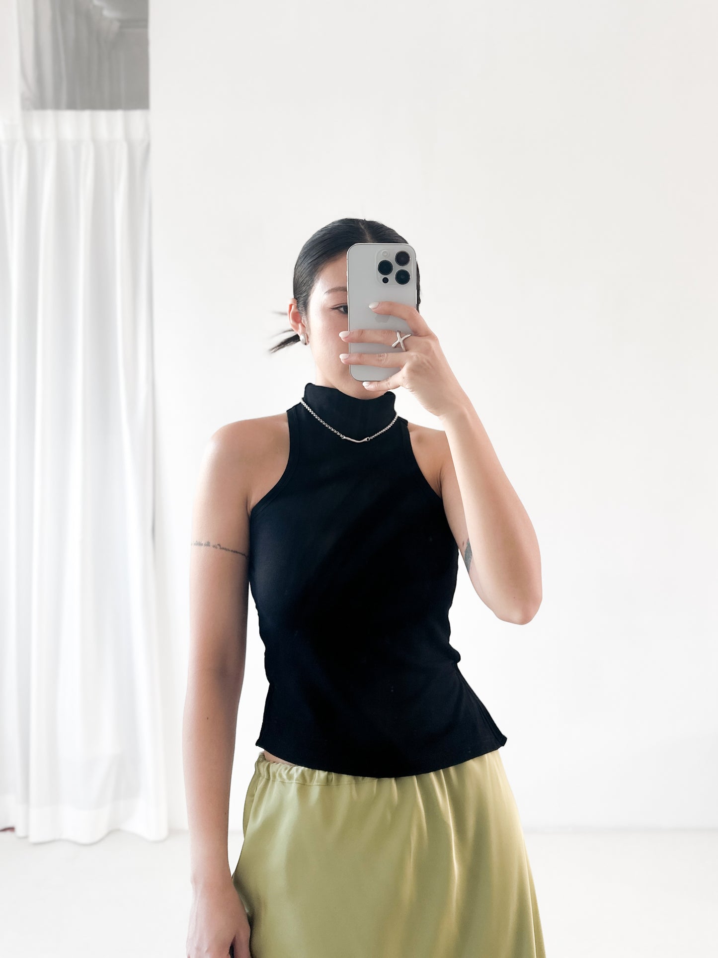 後腰綁帶高領Bratop