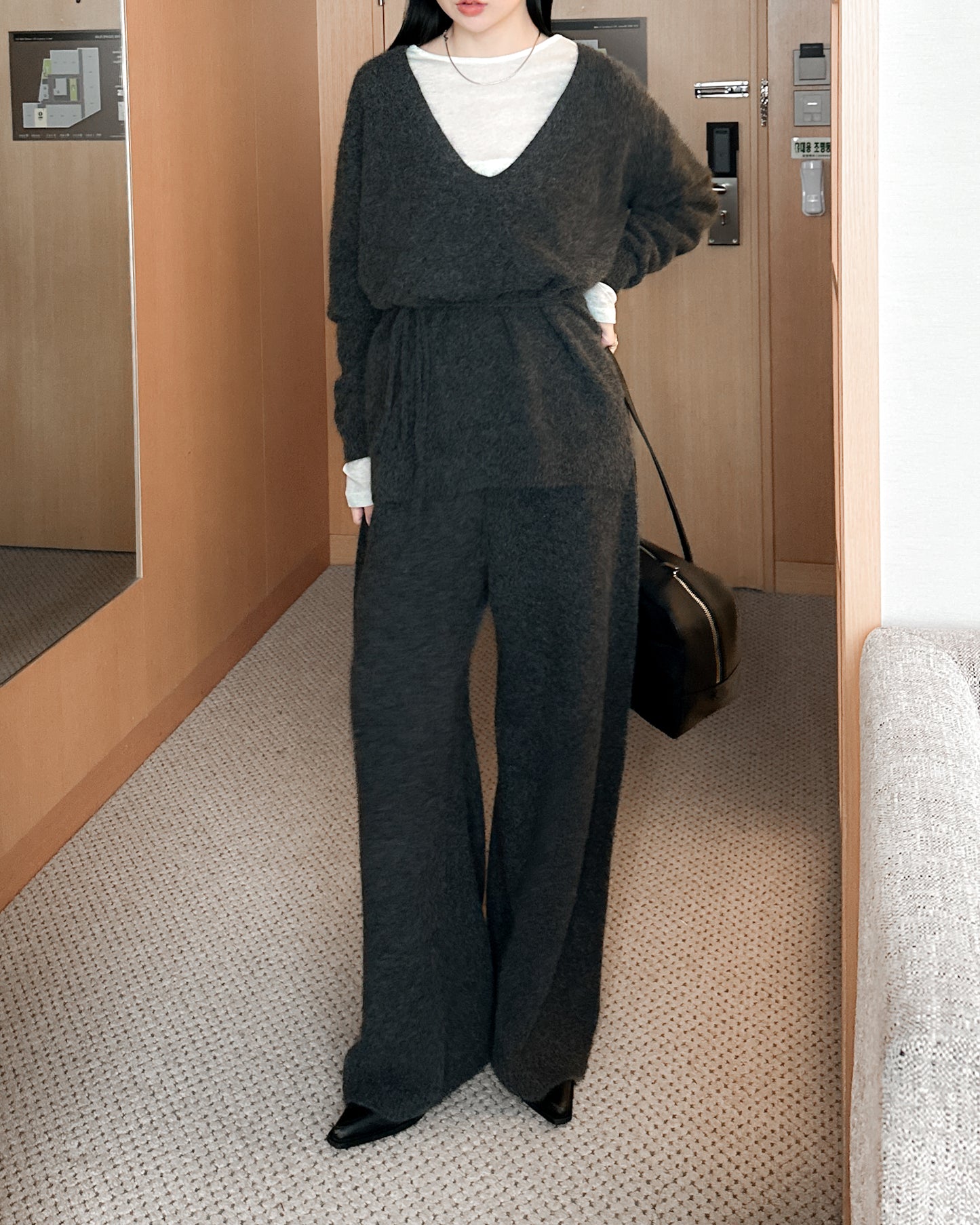 V領親膚冷衫套裝(全套)