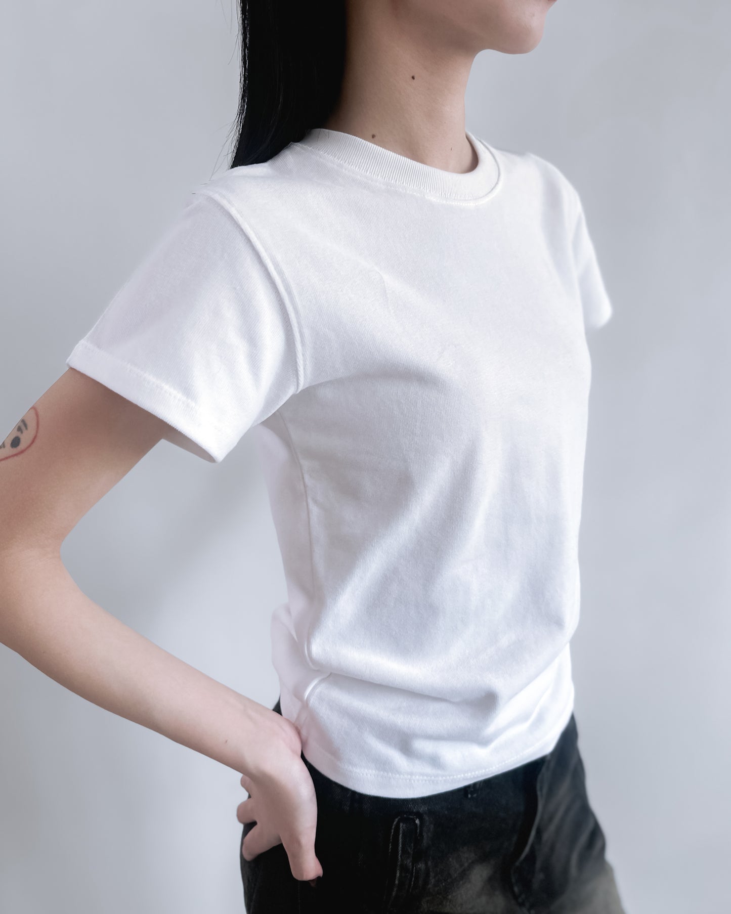 羊毛絨彈性薄素Tee 白色