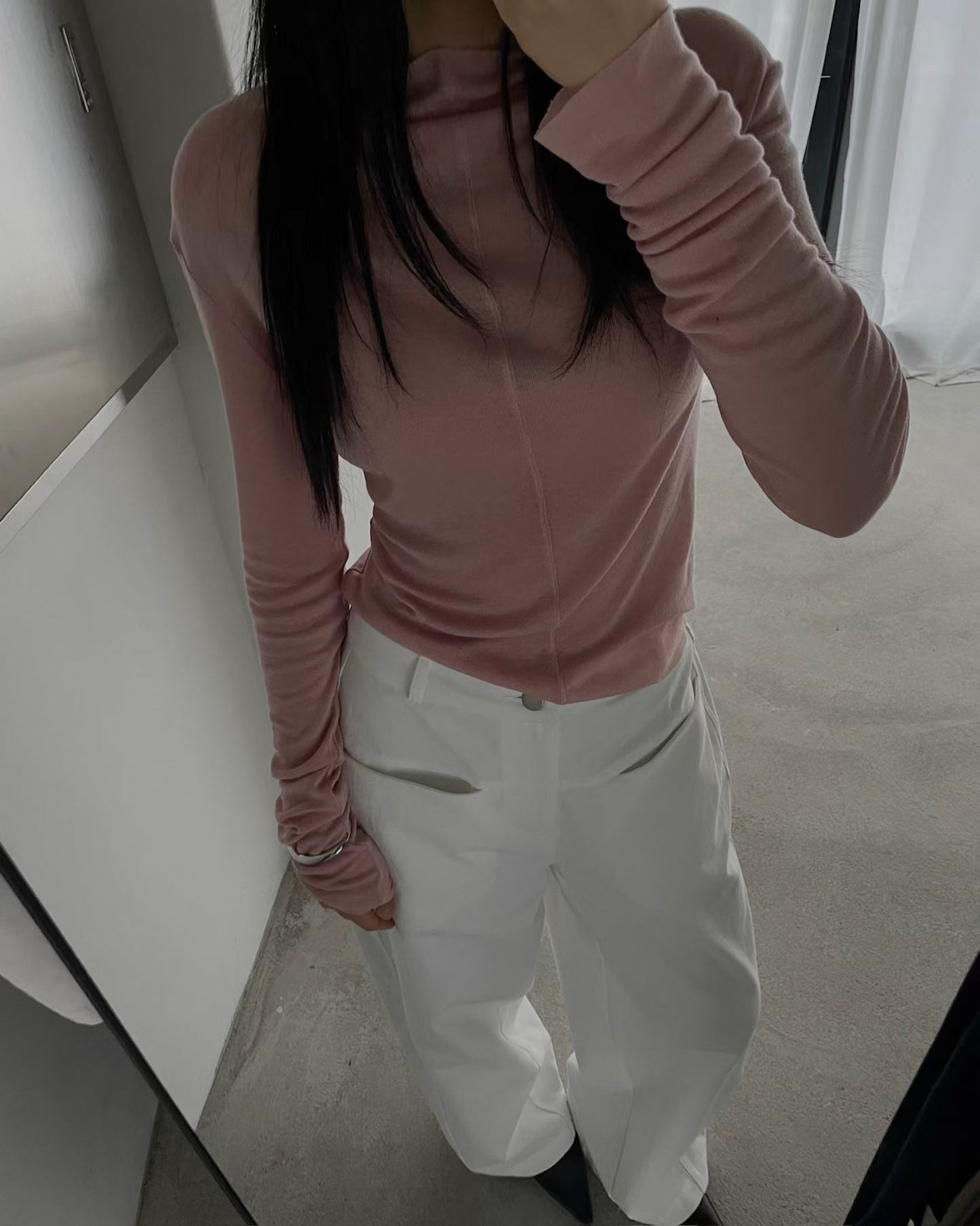 前後兩穿半高領上衣 深米色