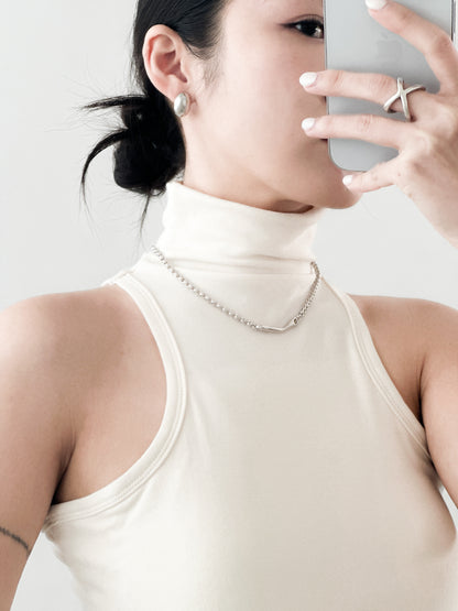 後腰綁帶高領Bratop