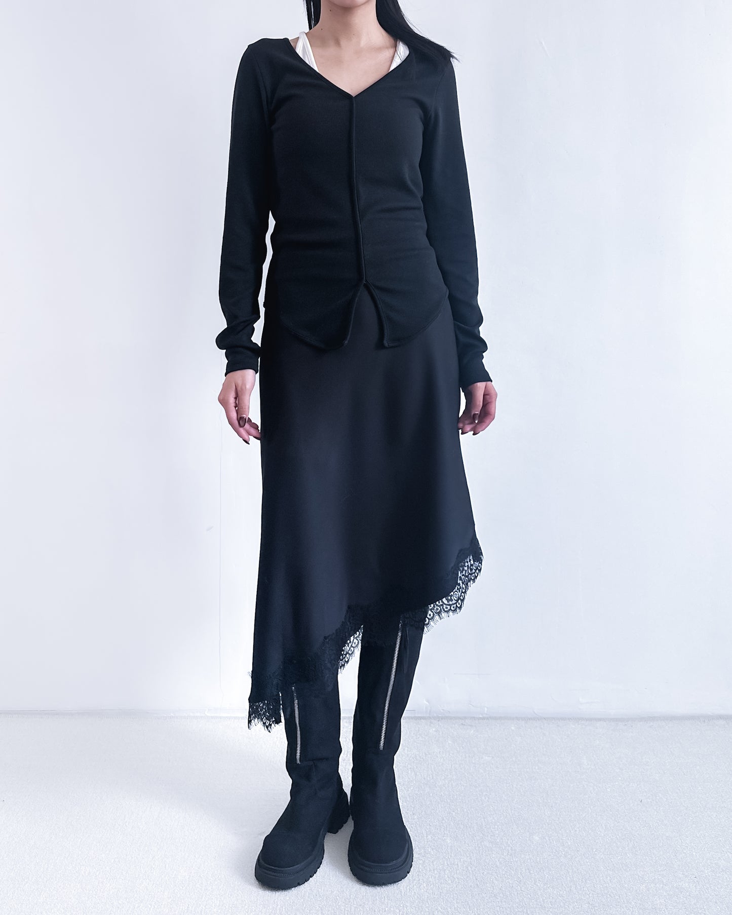 V領修腰彈性上衣 黑色