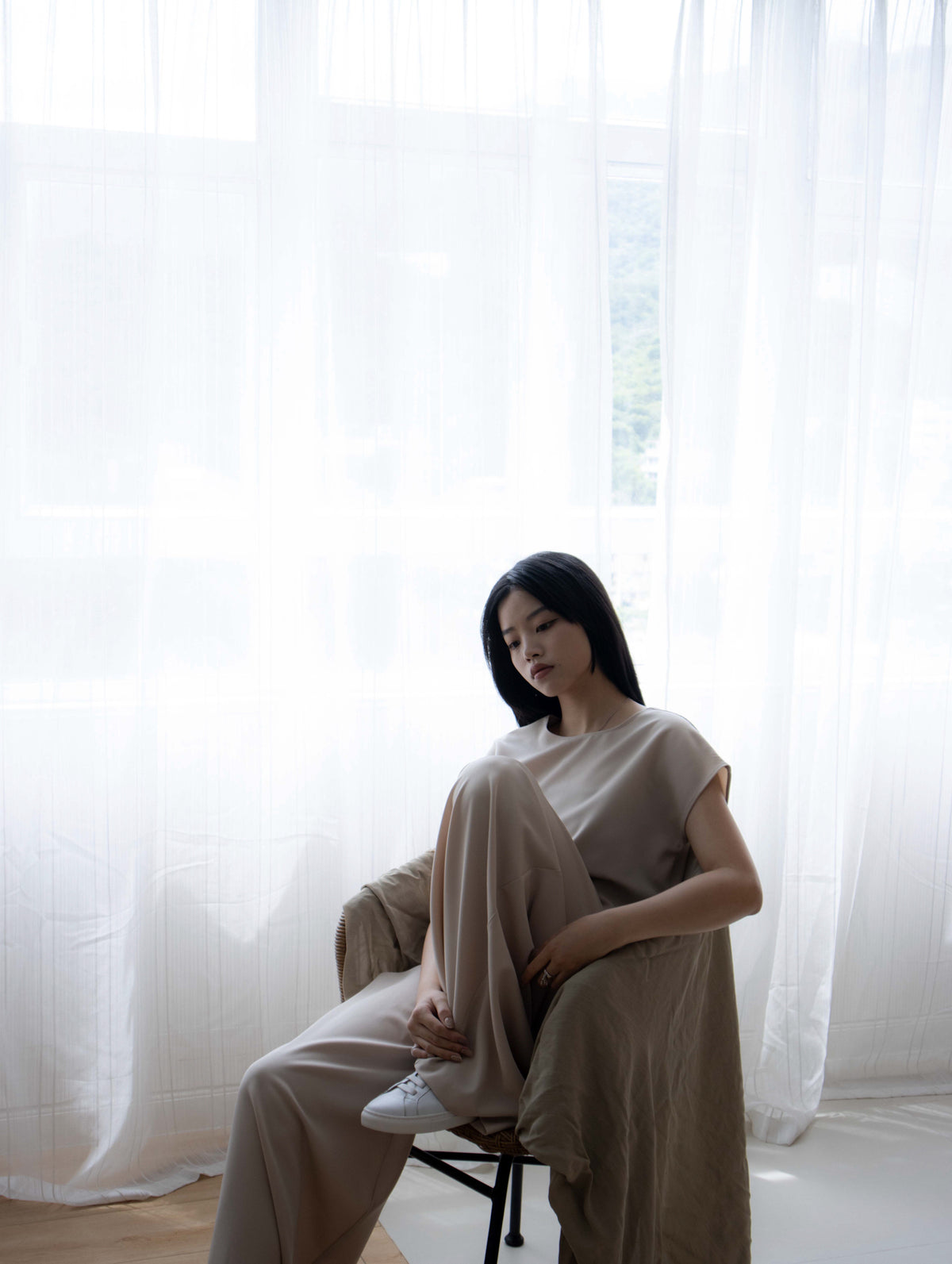 Élan 滑面微光澤西裝裙褲 (米色)