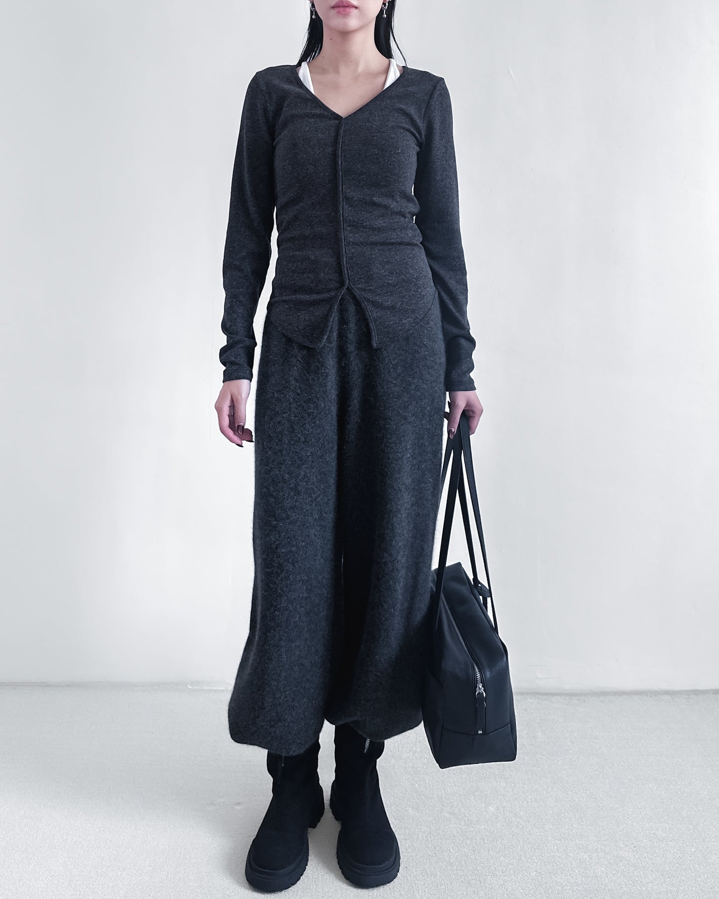 V領修腰彈性上衣 深灰色