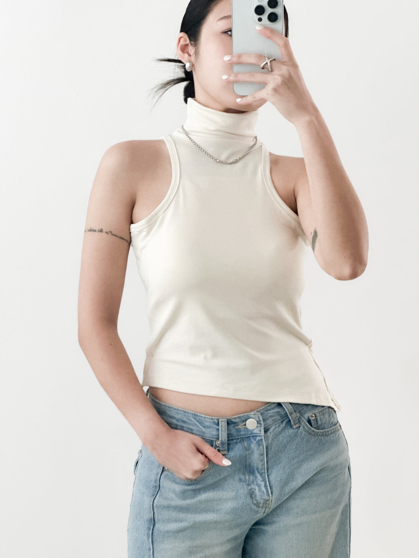 後腰綁帶高領Bratop