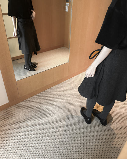 不規則收邊羊毛半截裙 - 深灰色