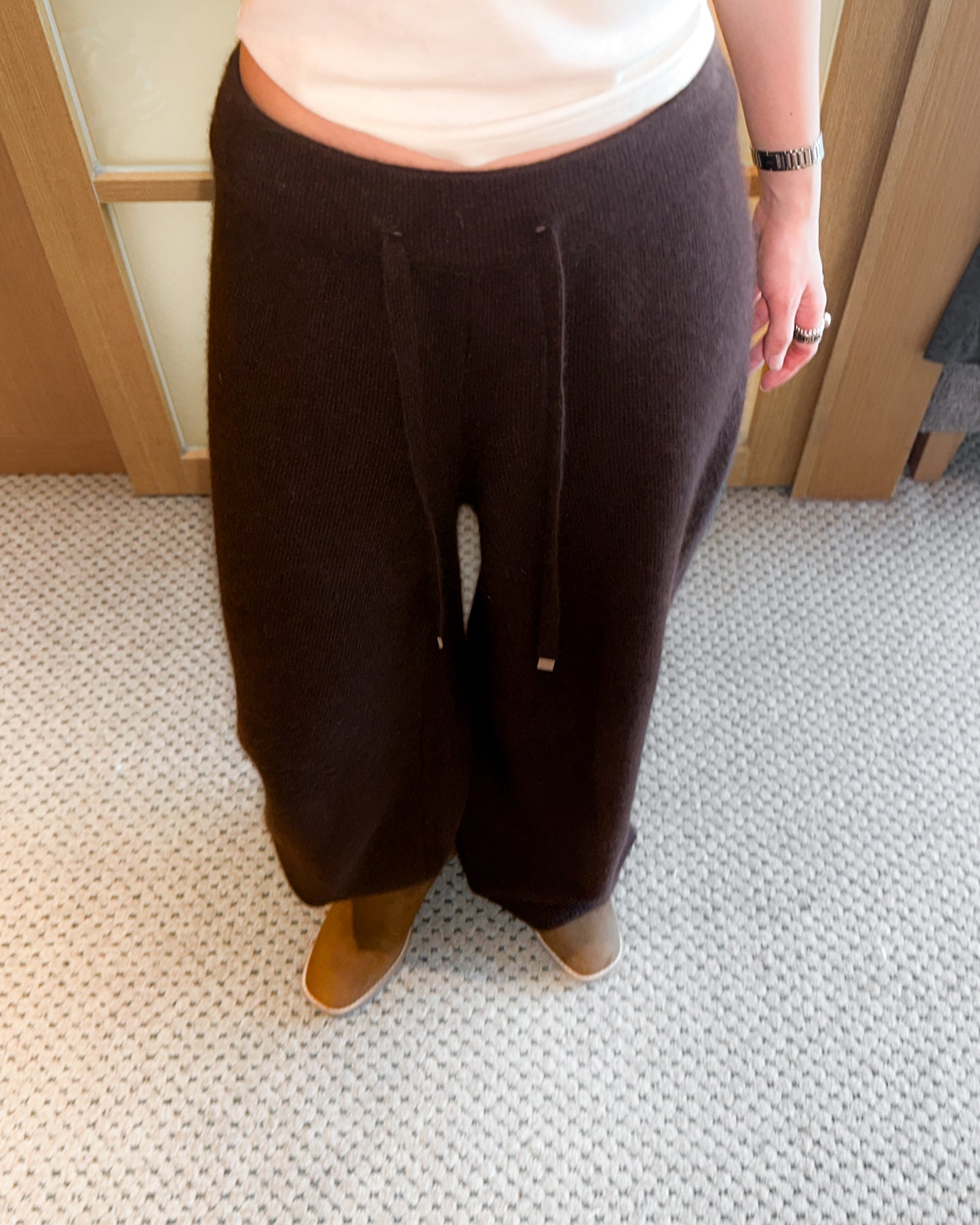 V領親膚冷衫套裝(全套)