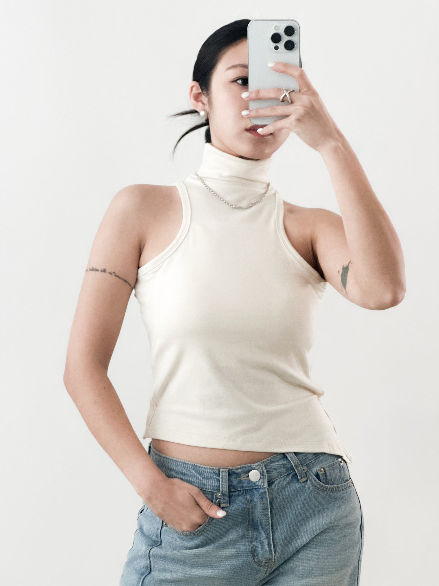 後腰綁帶高領Bratop