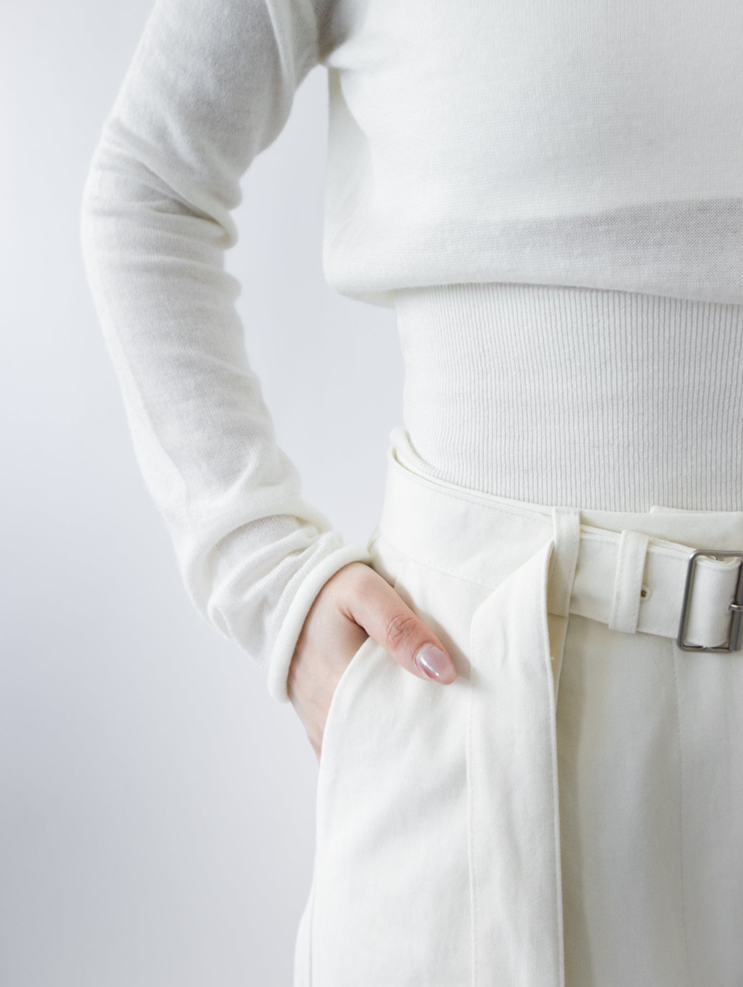 一字領束腰薄冷衫 - 黑色