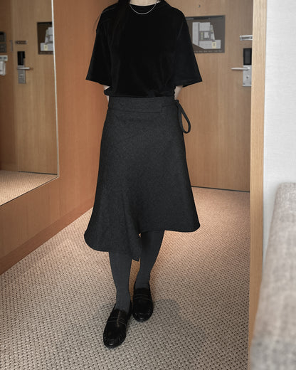 不規則收邊羊毛半截裙 - 深灰色