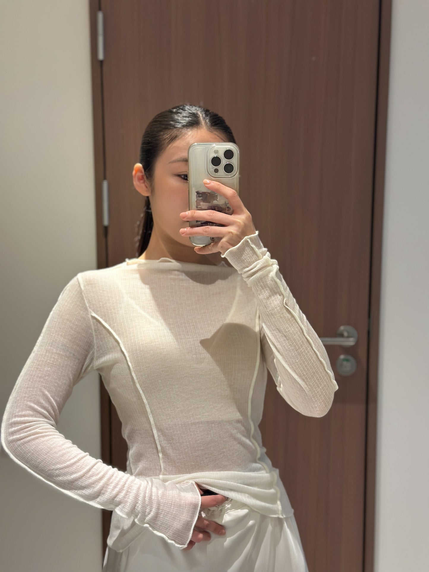 捲邊車線修腰上衣 白色