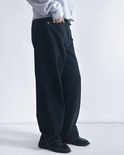 黑色直腳彈性牛仔褲