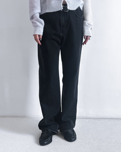 黑色直腳彈性牛仔褲