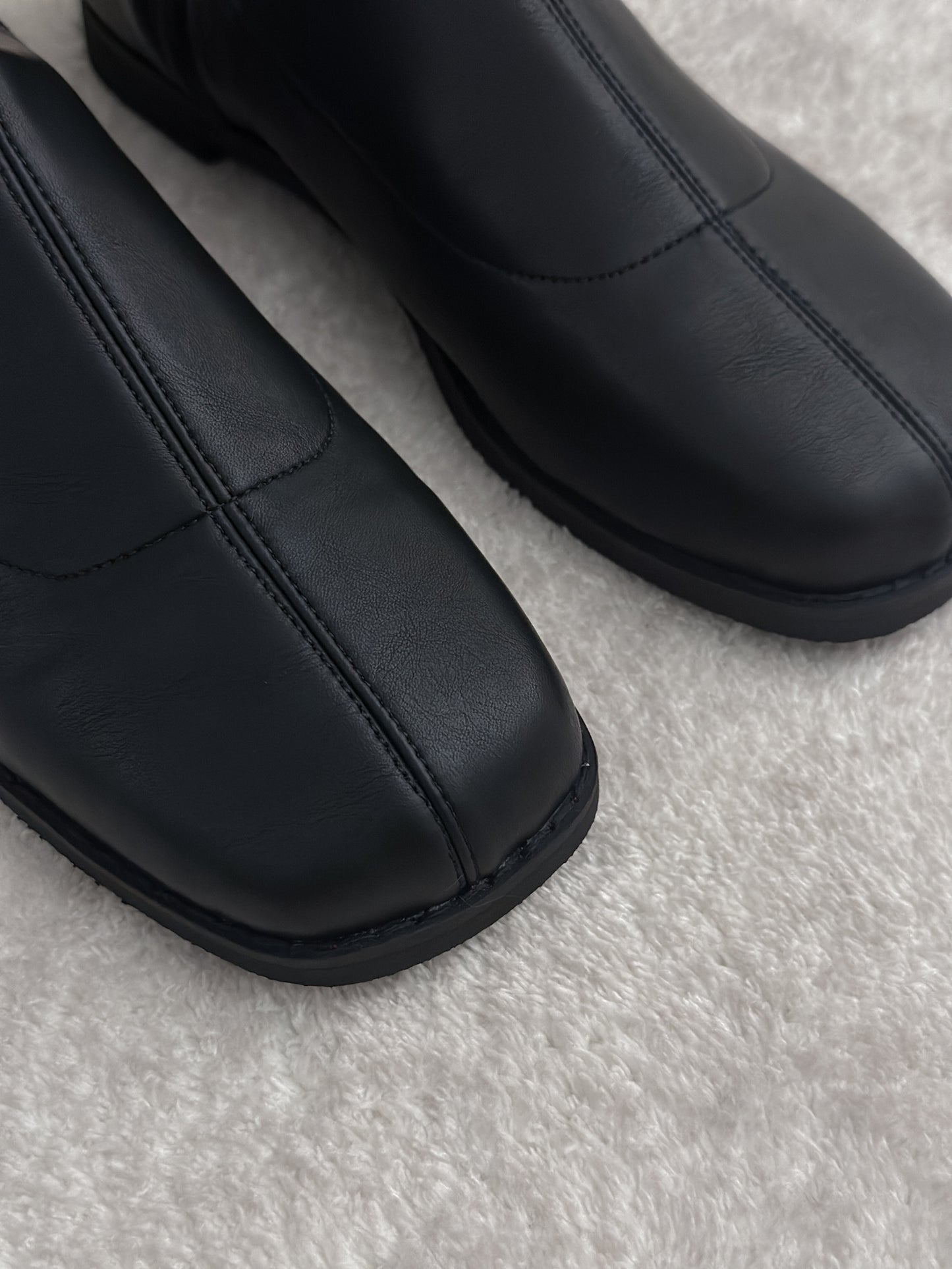 方圓頭貼腳平底靴