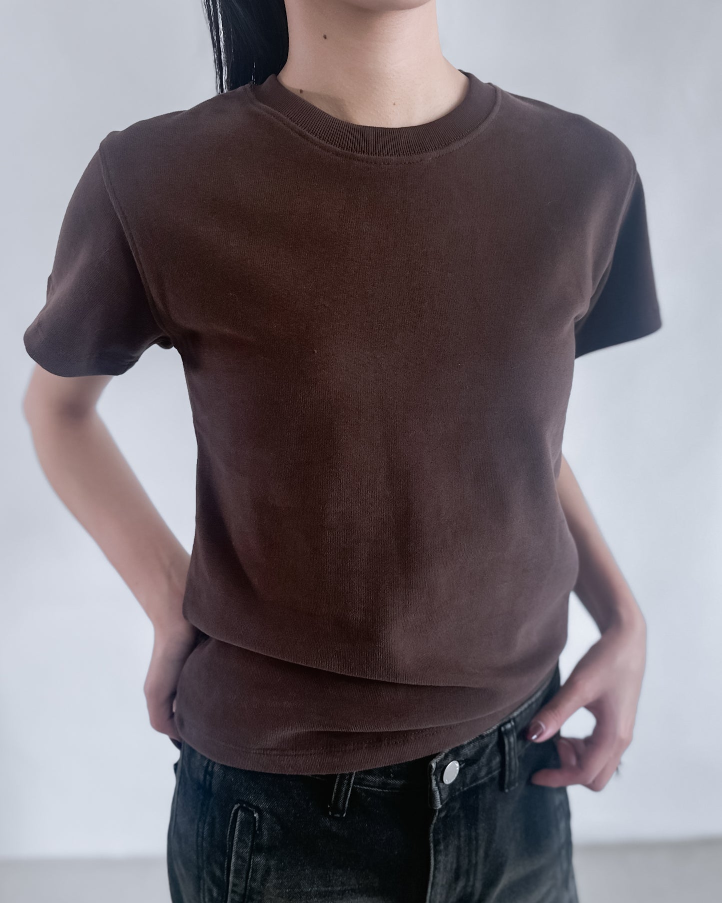 羊毛絨彈性薄素Tee 深啡色