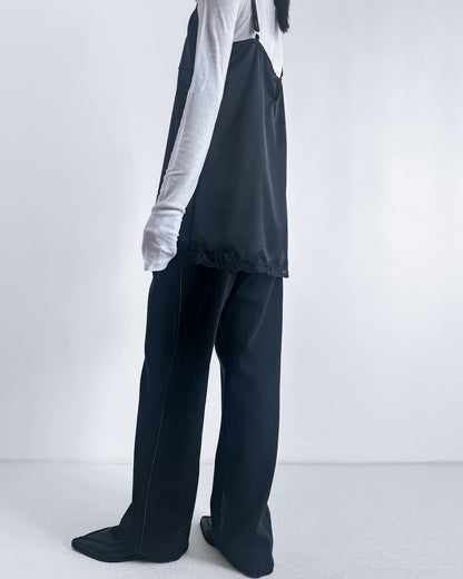 黑色直腳彈性牛仔褲