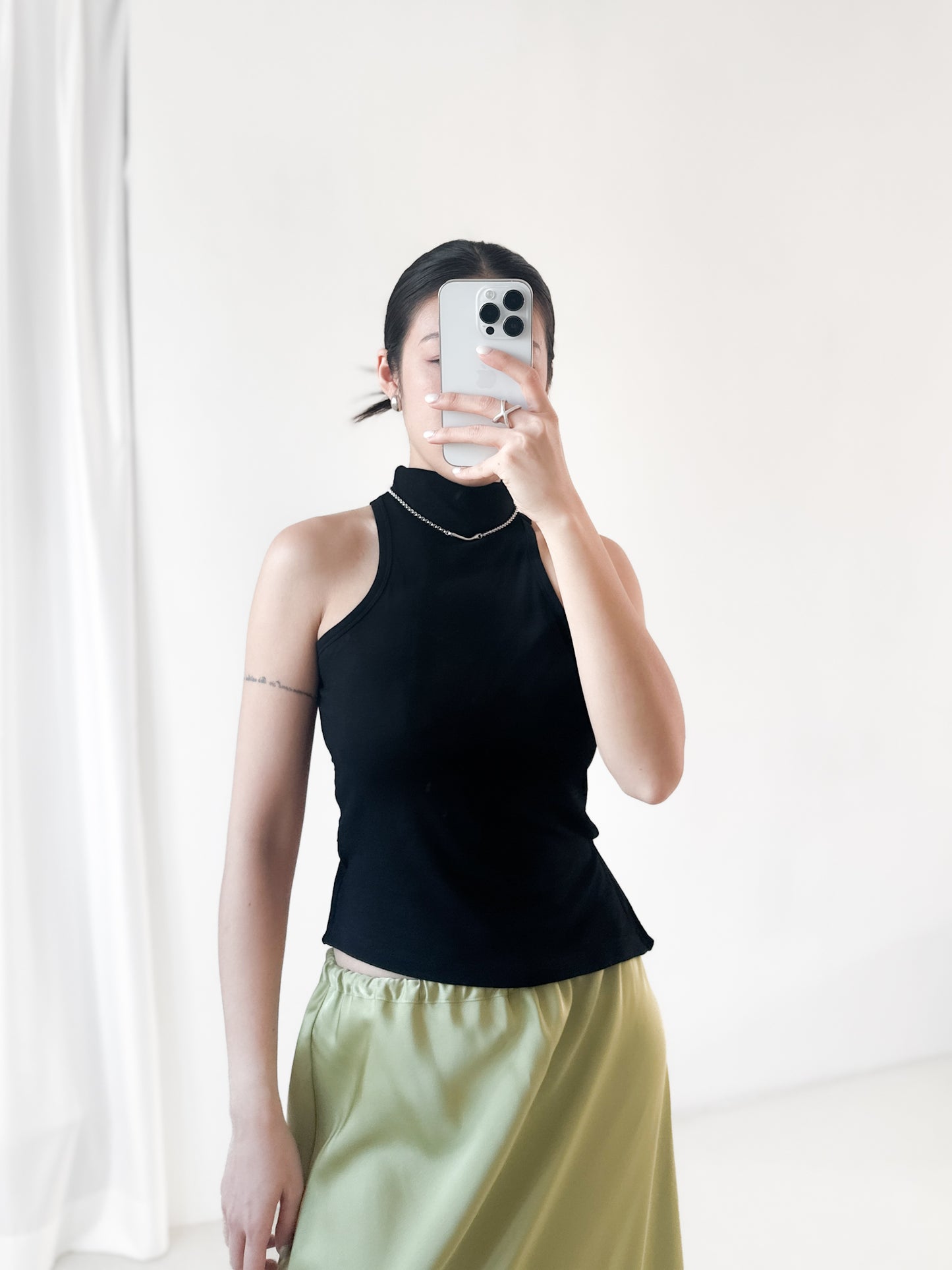 後腰綁帶高領Bratop