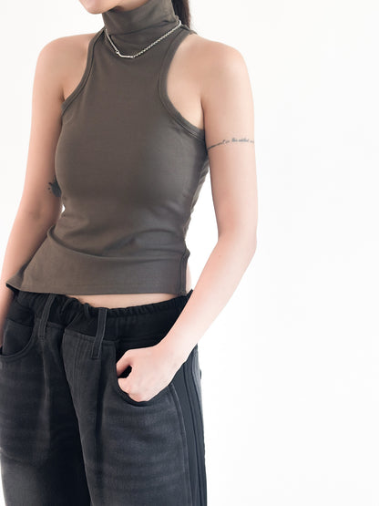 後腰綁帶高領Bratop