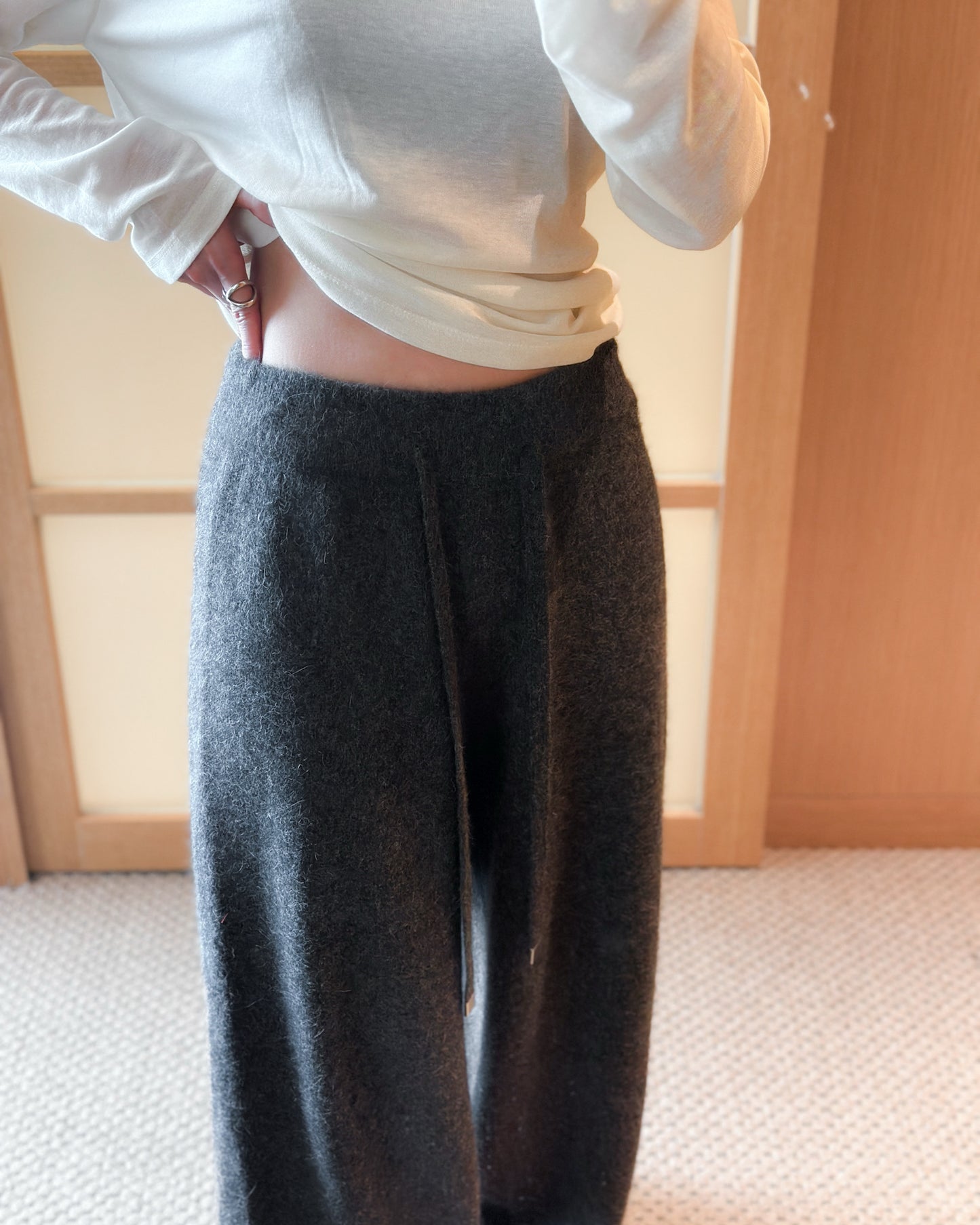 V領親膚冷衫套裝(全套)