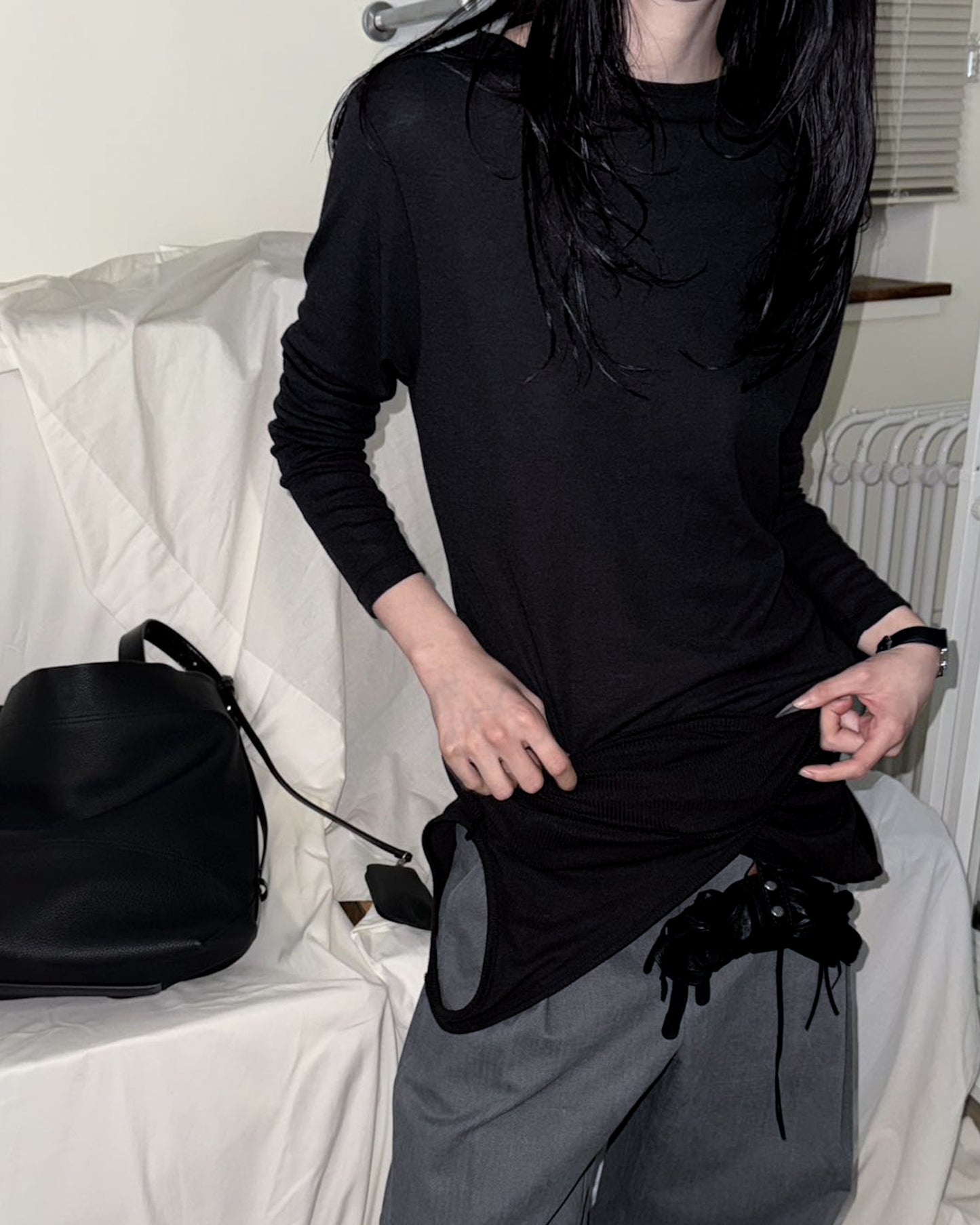 基本款圓領後車線上衣 - 黑色