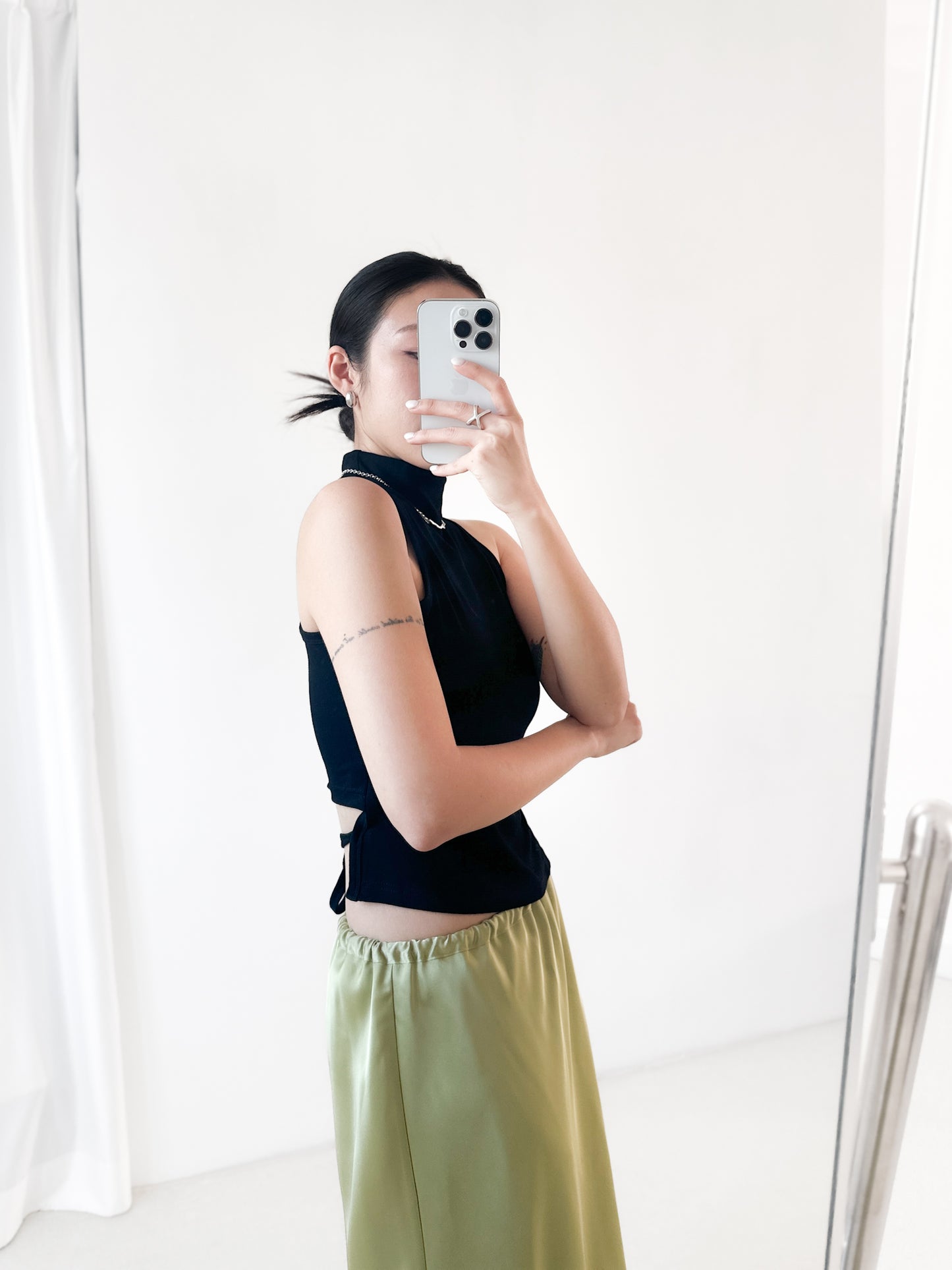 後腰綁帶高領Bratop